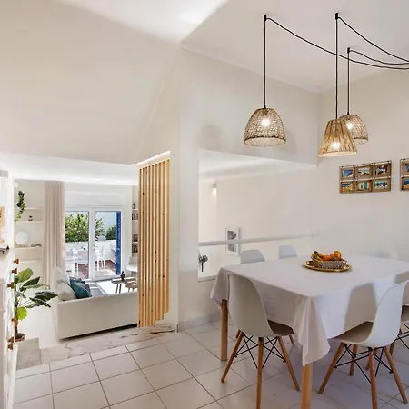 Dreams - Windmill Hill Apartment