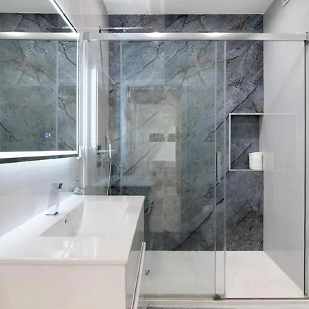 Apartment Dreams - Windmill Hill