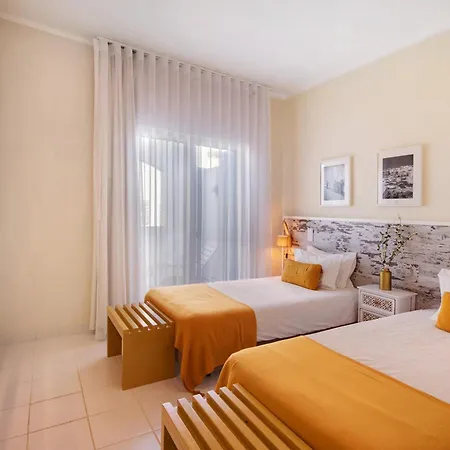 Dreams - Windmill Hill Apartment