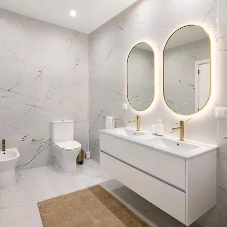 Apartment Dreams - Windmill Hill *