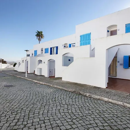 Apartment Dreams - Windmill Hill *